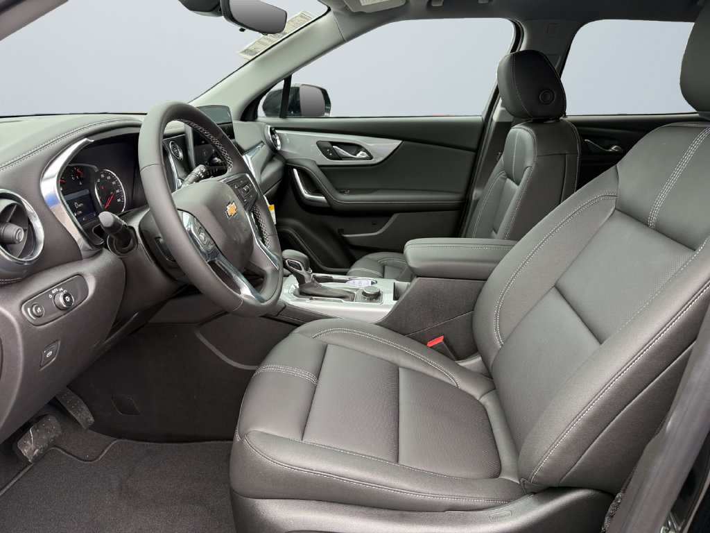 New 2026 Chevrolet Blazer LT w/ Sound & Technology Package AWD/4WD image 9