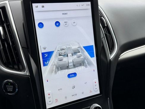 Certified 2024 Ford Edge Titanium image 30