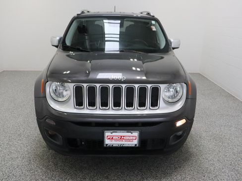 Used 2016 Jeep Renegade Limited FWD image 3