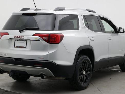 Used 2019 GMC Acadia SLT w/ LPO, Cargo Package FWD image 7