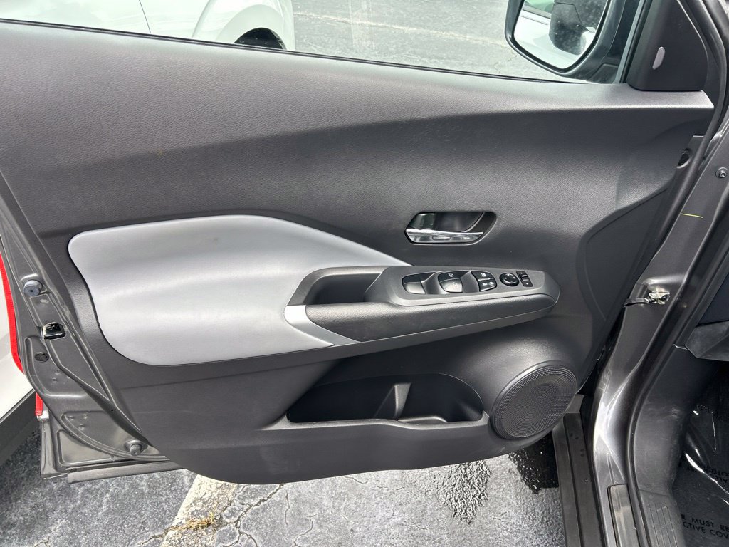 Certified 2024 Nissan Kicks SR w/ SR Premium Package FWD image 18