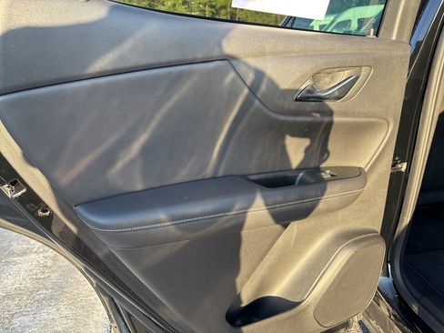 Used 2025 Chevrolet Blazer LT image 21