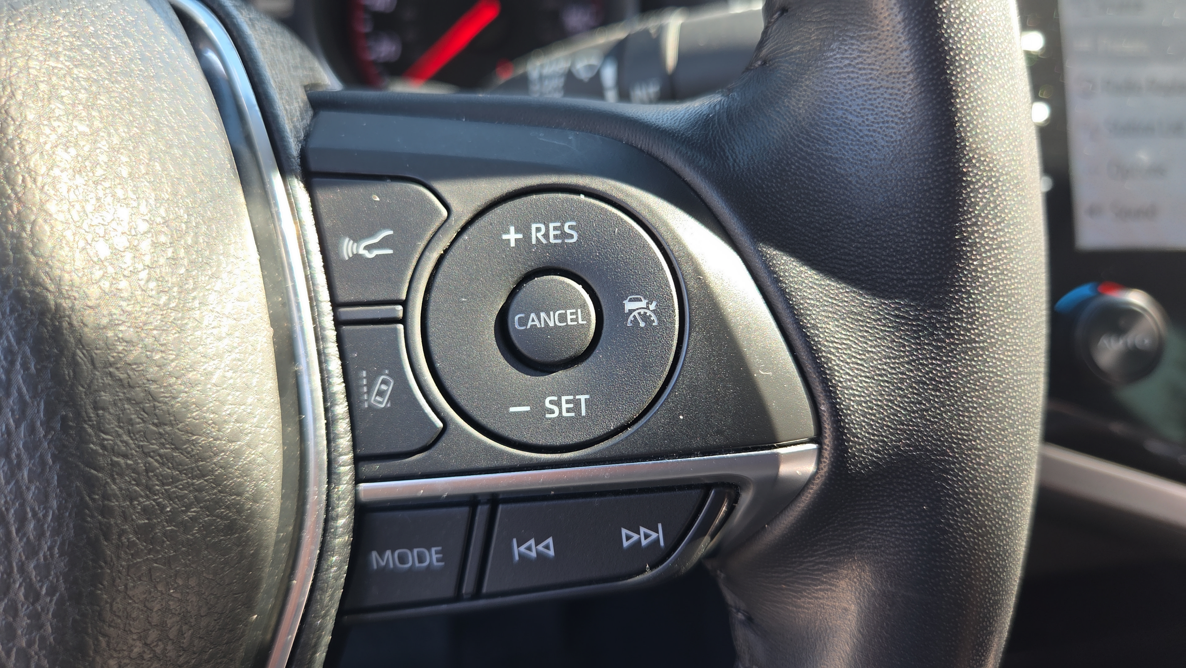 Used 2019 Toyota Camry XSE w/ Driver Assist Package FWD image 32