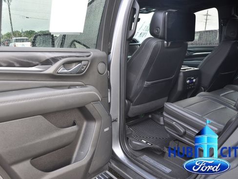 Used 2021 GMC Yukon Denali w/ Denali Ultimate Package AWD/4WD image 13