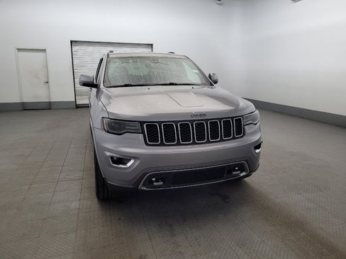 Used 2018 Jeep Grand Cherokee Limited image 14