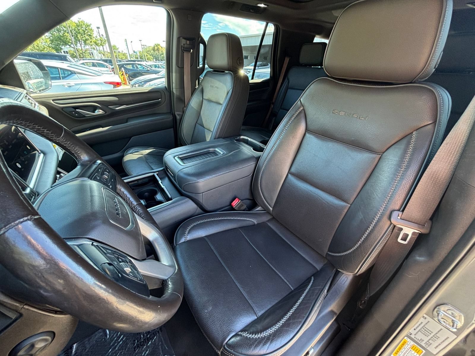 Used 2022 GMC Yukon Denali w/ Denali Premium Package RWD image 71