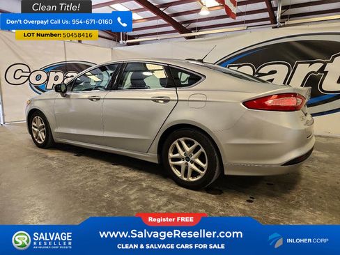 Used 2016 Ford Fusion SE w/ Equipment Group 202A FWD image 3