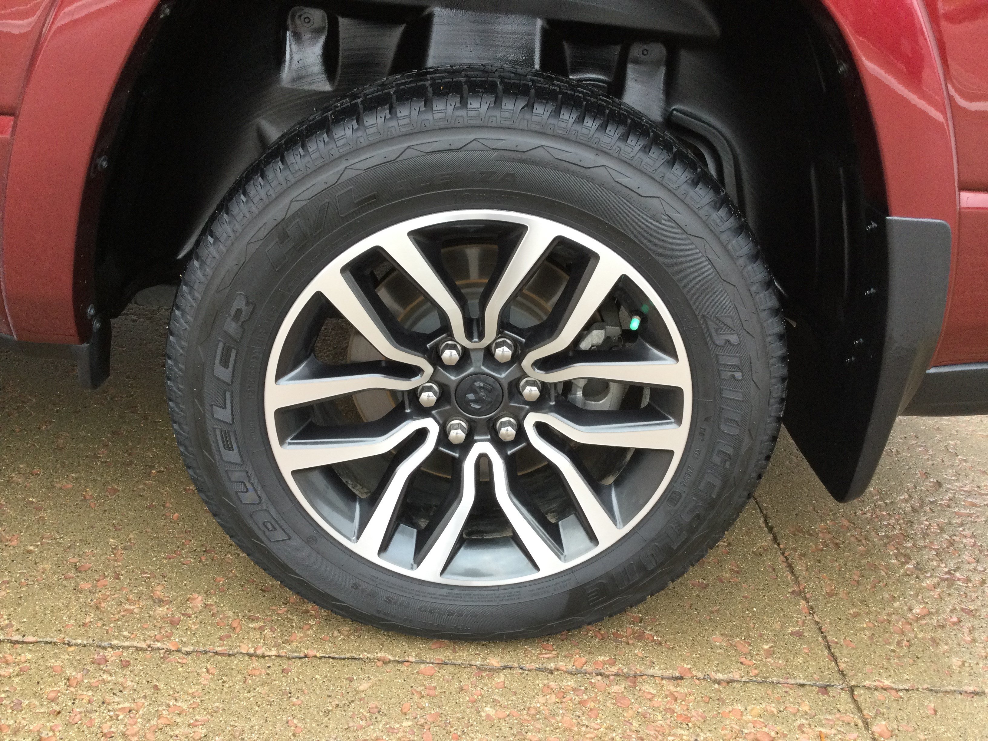 Used 2025 RAM 1500 Limited AWD/4WD image 11