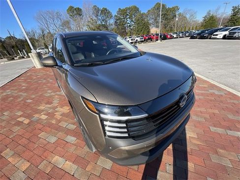 Used 2025 Nissan Kicks SR w/ Interior Electronics Package image 25