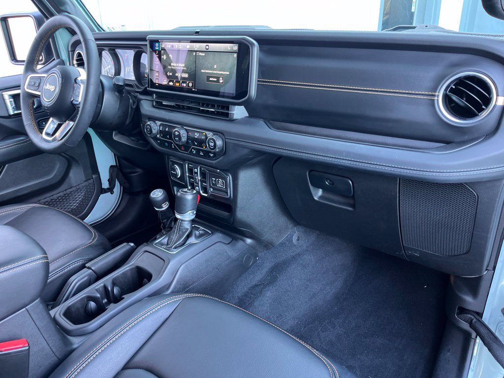 Used 2024 Jeep Wrangler Unlimited Sahara w/ Safety Group AWD/4WD image 41
