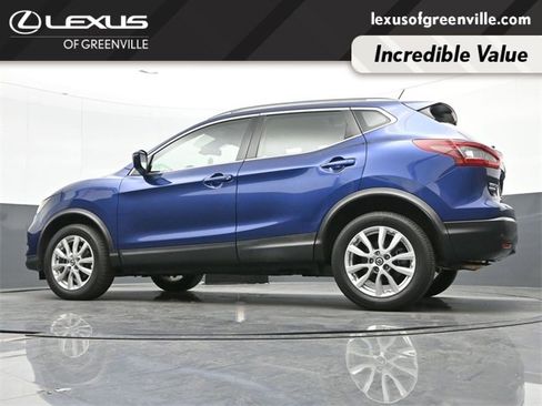 Used 2020 Nissan Rogue Sport SV w/ All-Weather Package image 42