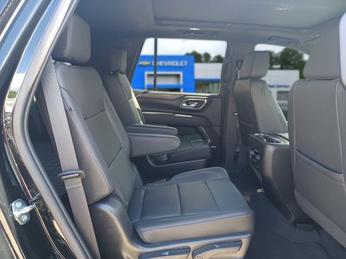 Used 2023 Chevrolet Tahoe Z71 w/ Z71 Off-Road Package AWD/4WD image 28