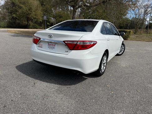 Used 2016 Toyota Camry LE image 35