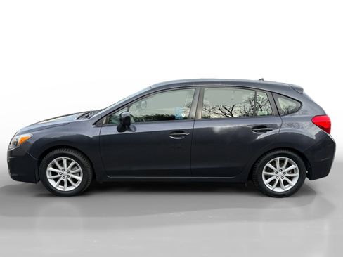 Used 2013 Subaru Impreza 2.0i Premium w/ All-Weather Pkg image 2