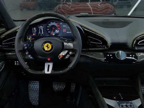 Used 2023 Ferrari Purosangue image 32