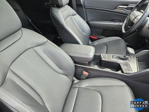 Used 2026 Kia Sportage SX image 13