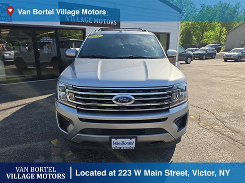 Used 2021 Ford Expedition XLT AWD/4WD image 2
