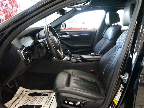 Used 2021 BMW M550i xDrive w/ Executive Package AWD/4WD image 32