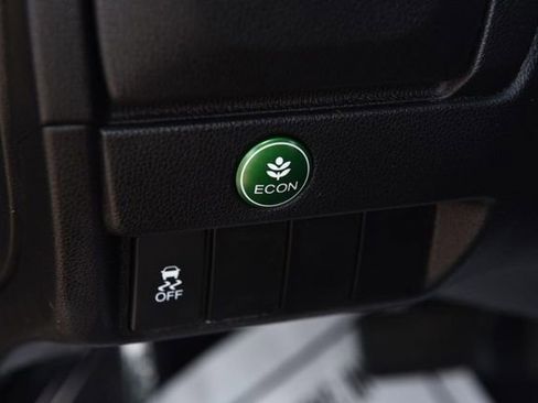 Used 2016 Honda Fit EX image 9