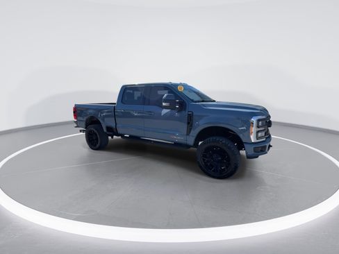 Used 2023 Ford F250 Lariat w/ Lariat Ultimate Package AWD/4WD image 24