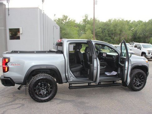 Used 2025 Chevrolet Colorado Trail Boss AWD/4WD image 19