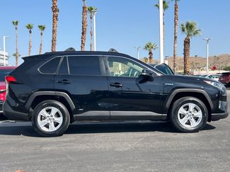Used 2020 Toyota RAV4 XLE w/ All Weather Liner Package AWD/4WD video 2
