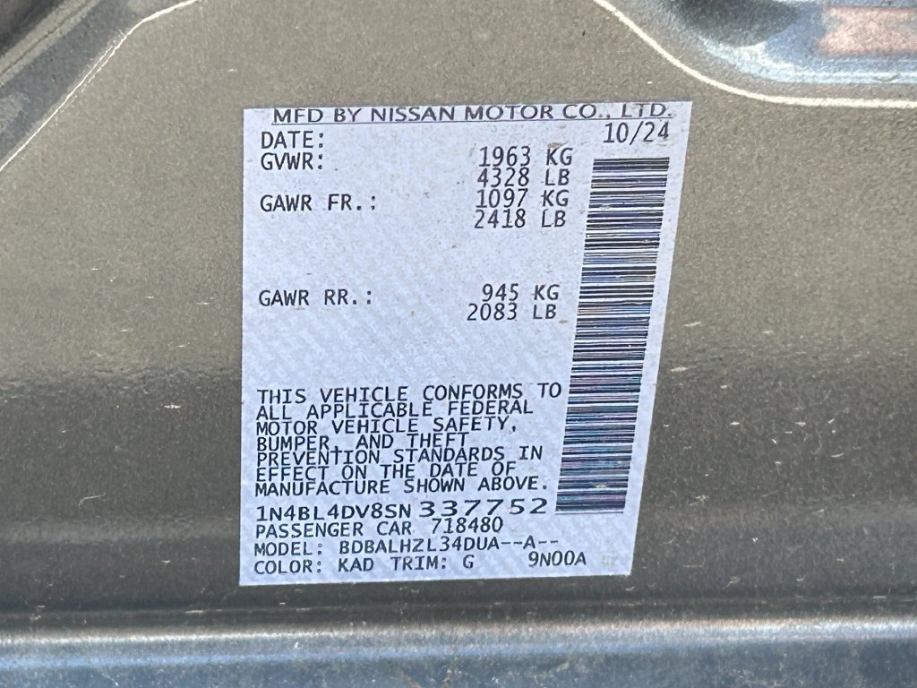 Used 2025 Nissan Altima 2.5 SV FWD image 34