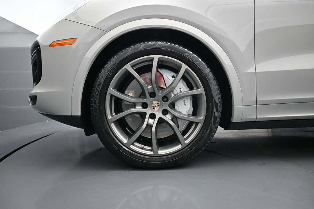 Used 2020 Porsche Cayenne Turbo AWD/4WD image 7