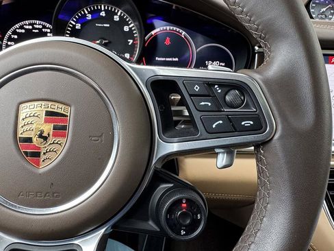 Used 2020 Porsche Panamera 4S image 19