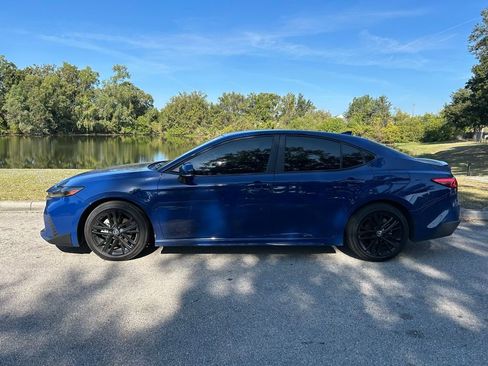 Certified 2025 Toyota Camry SE image 2