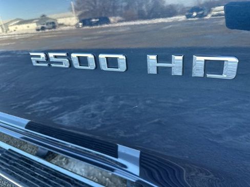 Used 2022 Chevrolet Silverado 2500 LT w/ All Star Edition image 13
