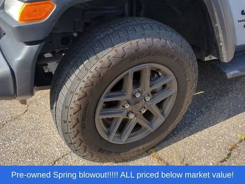 Used 2024 Jeep Wrangler Unlimited Sport AWD/4WD image 7