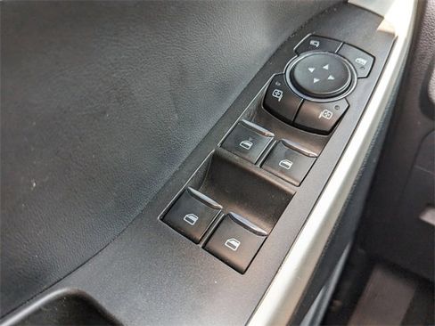 Used 2023 Ford Explorer Limited image 29