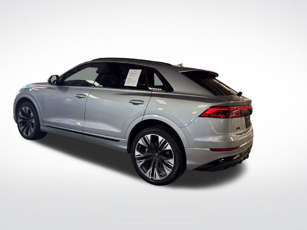 Certified 2025 Audi Q8 Premium Plus w/ Premium Plus Package AWD/4WD image 3