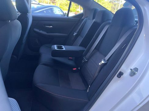 Certified 2025 Nissan Sentra SR FWD image 26