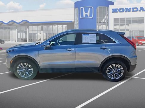 Used 2025 Cadillac XT4 Premium Luxury image 5