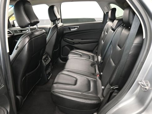 Used 2022 Ford Edge Titanium image 33