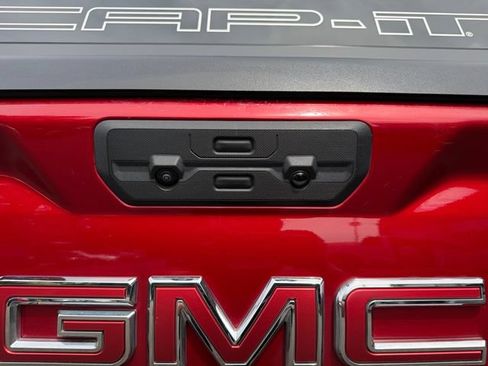 Used 2023 GMC Sierra 1500 SLT w/ SLT Convenience Package AWD/4WD image 16