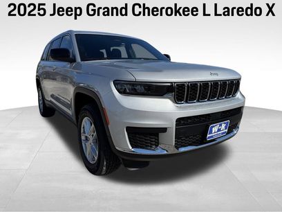 New 2025 Jeep Grand Cherokee L Laredo w/ Luxury Tech Group I
