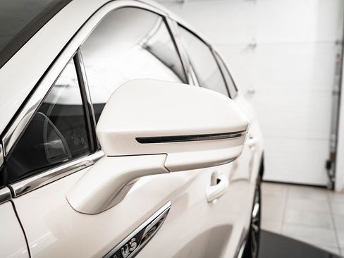 Used 2019 Lincoln Nautilus Select image 13