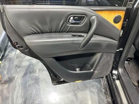 Used 2011 INFINITI QX56 2WD w/ Theater Pkg image 13