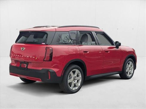New 2025 MINI Cooper Countryman SE image 2
