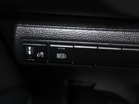 Used 2026 Toyota Corolla SE w/ SE Package FWD image 23
