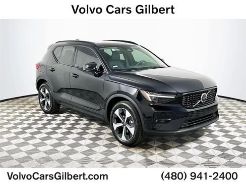 Used 2025 Volvo XC40 B5 Plus w/ Protection Package Premier image 1