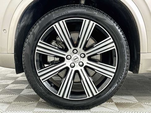 Used 2023 Volvo XC90 T8 Ultimate AWD/4WD image 31