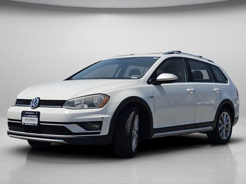 Used 2017 Volkswagen Golf Alltrack S AWD/4WD image 18