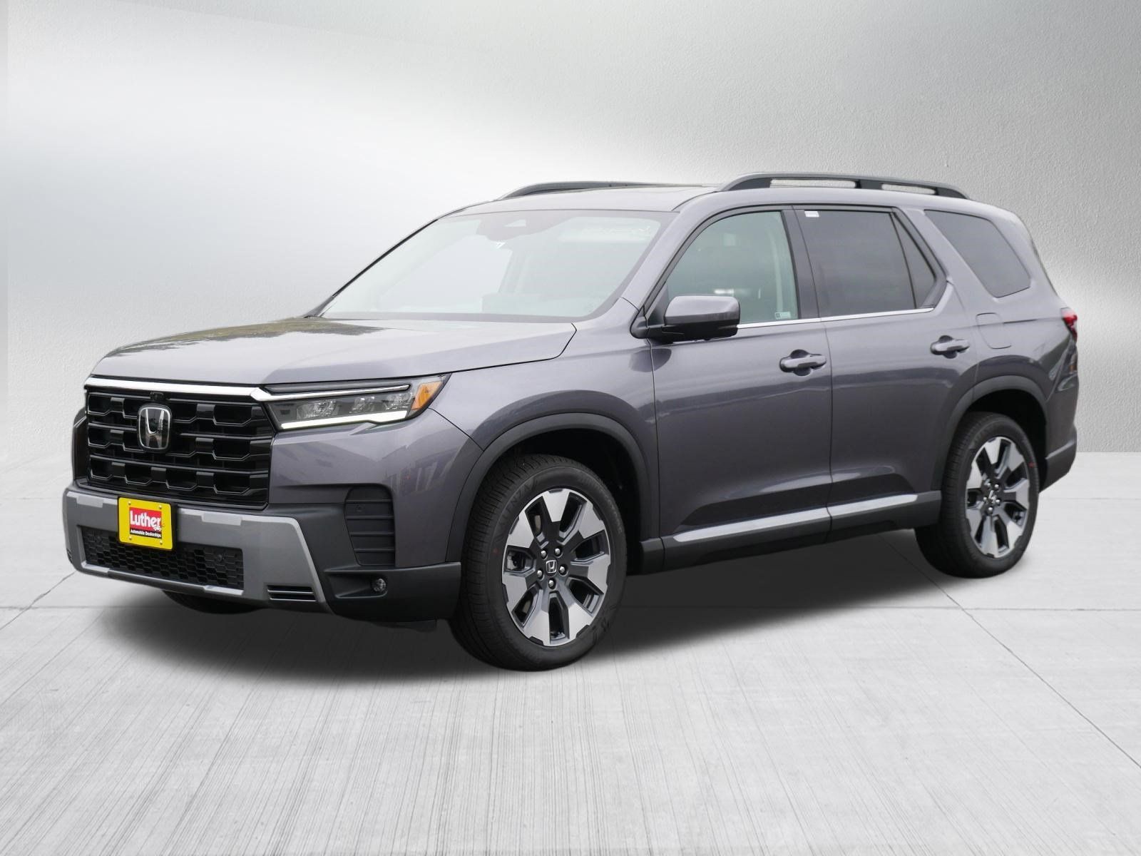 New 2026 Honda Pilot Touring image 3