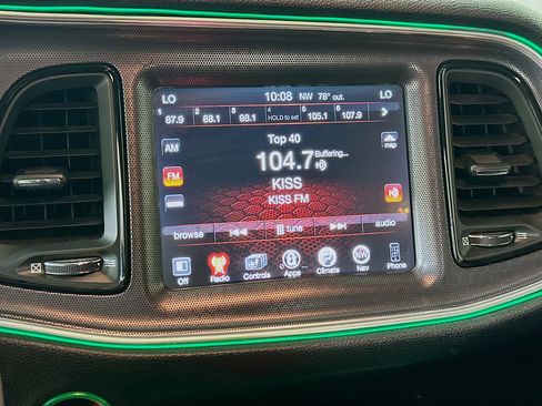 Used 2015 Dodge Challenger SRT w/ Technology Group image 21