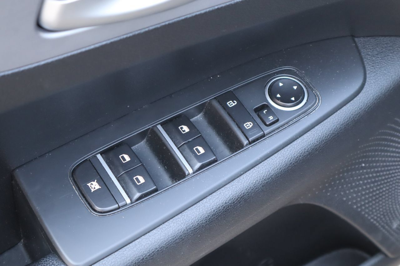 Used 2024 Kia Forte LXS FWD image 19