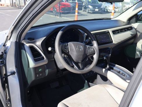 Used 2016 Honda HR-V EX image 12